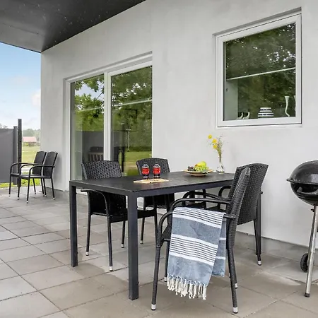 Casa vacanze Lovely In With Kitchen *