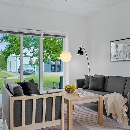 Lovely In With Kitchen