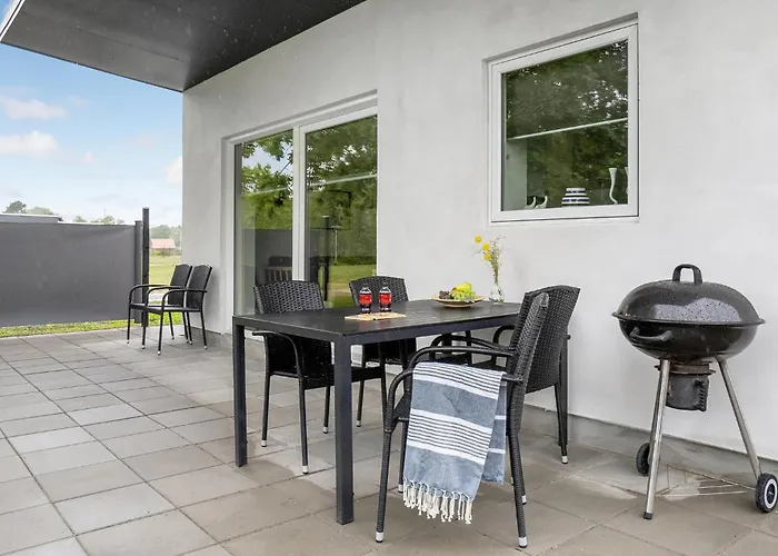 Ferienhaus Lovely In With Kitchen *