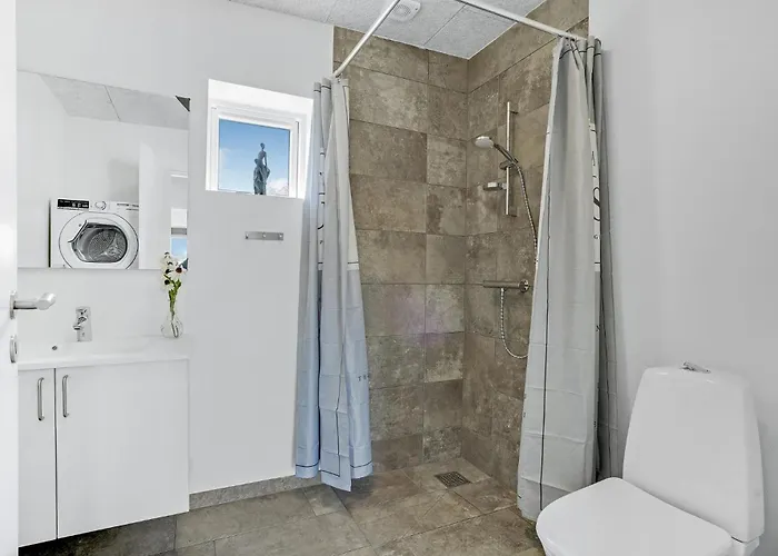 Lovely In With Kitchen