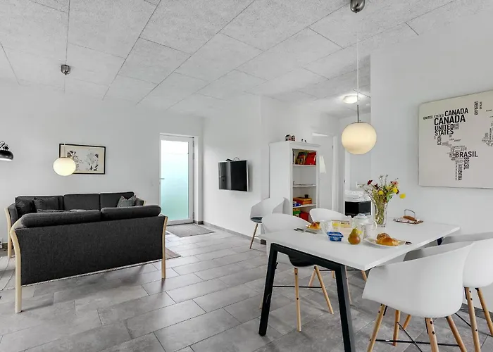 Lovely In With Kitchen *